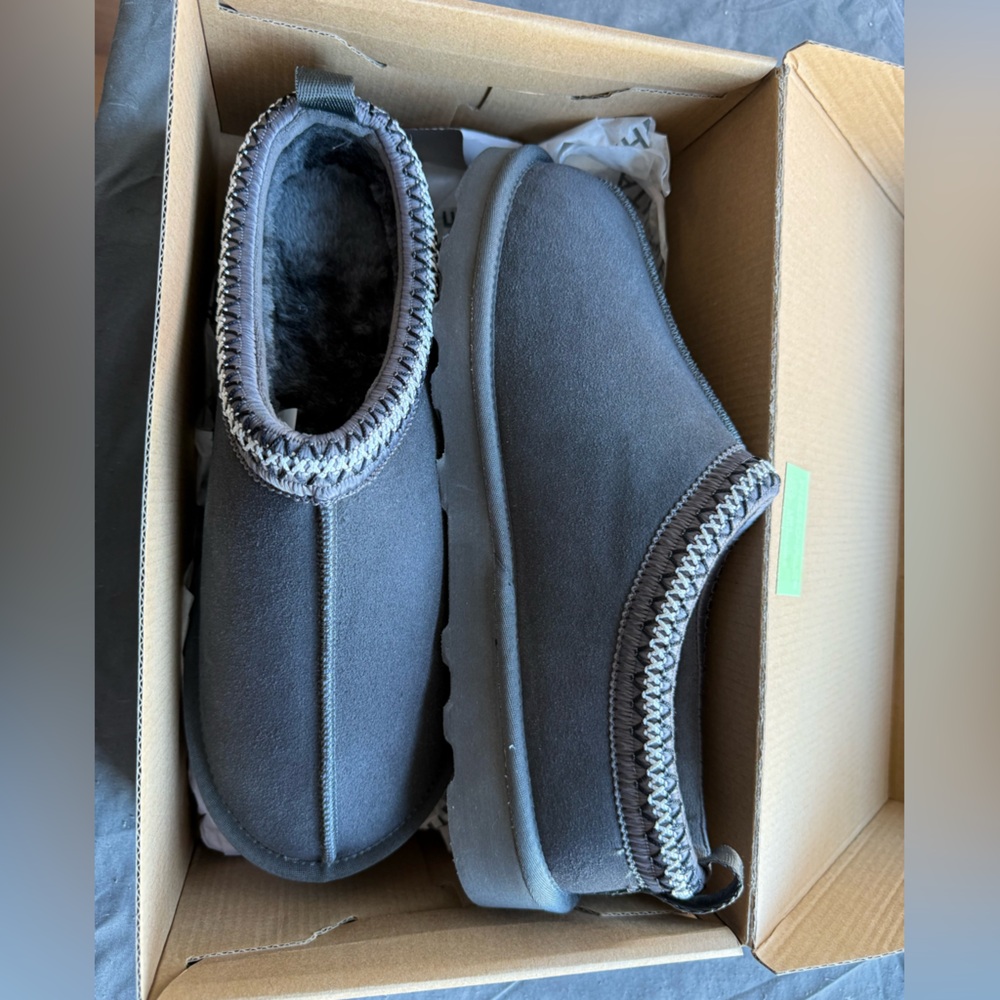 Cozy Gray Women's Slippers